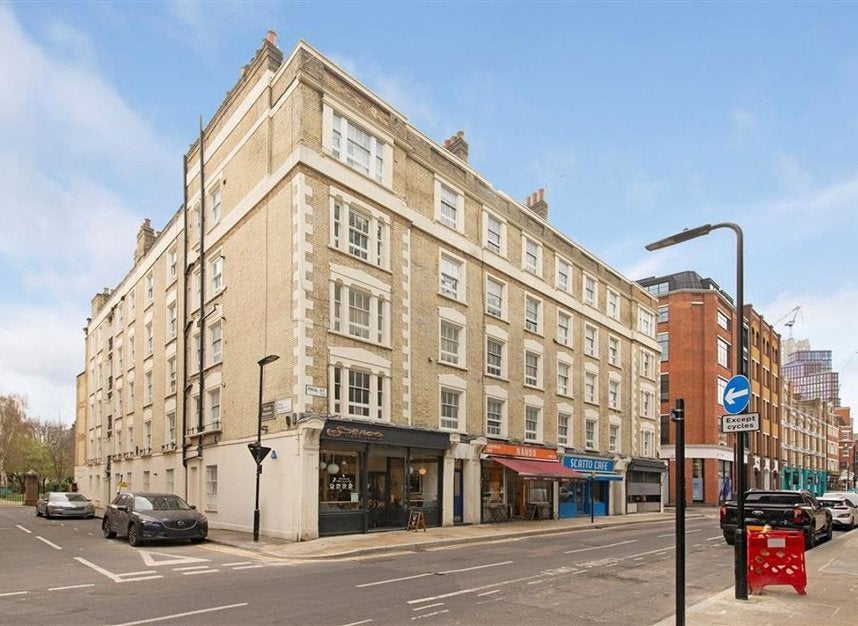 Flat Paul Street in Greater London