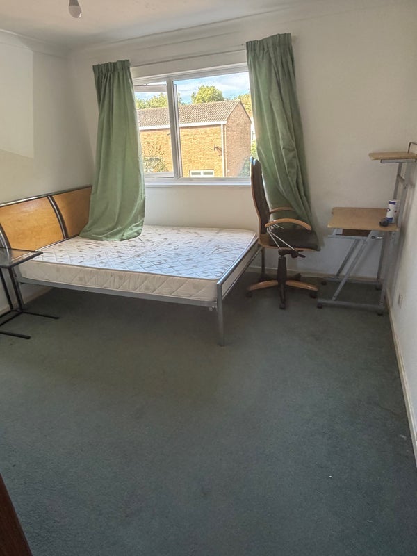 Room Dean Crescent in Bristol
