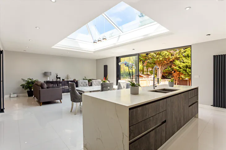 House Derwent Avenue in Greater London