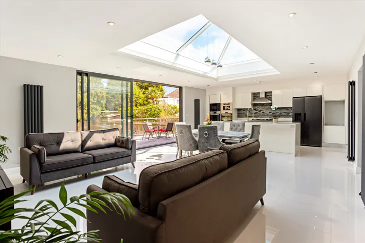 House Derwent Avenue in Greater London