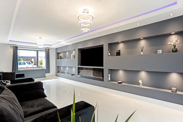 House Derwent Avenue in Greater London
