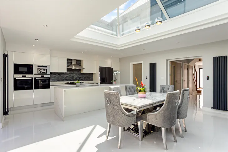 House Derwent Avenue in Greater London