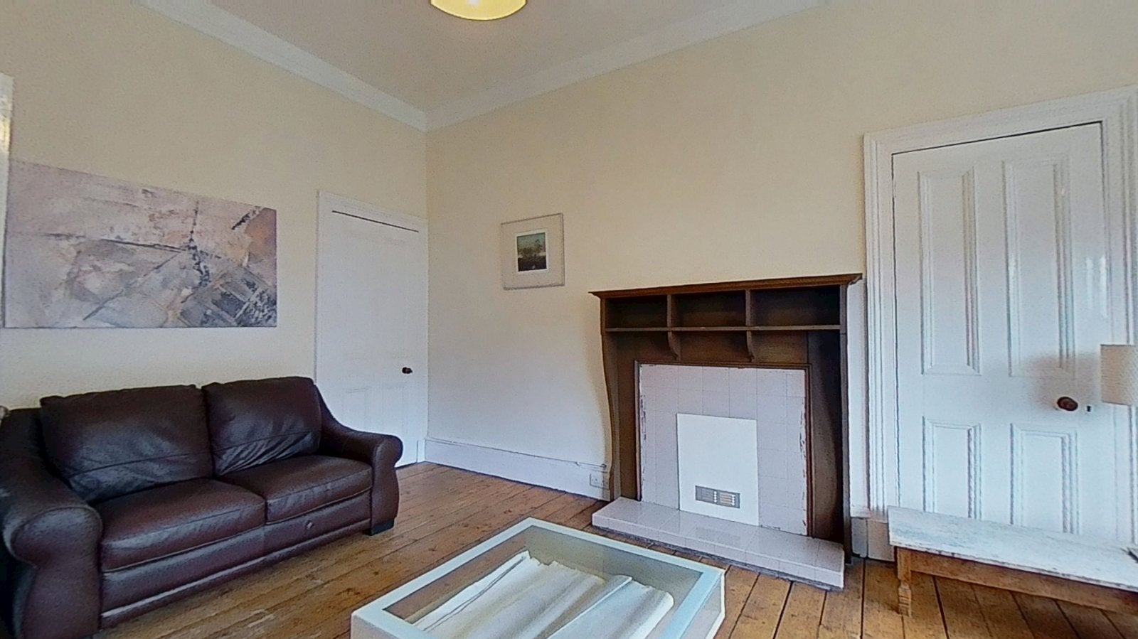 Flat Novar Drive in Glasgow