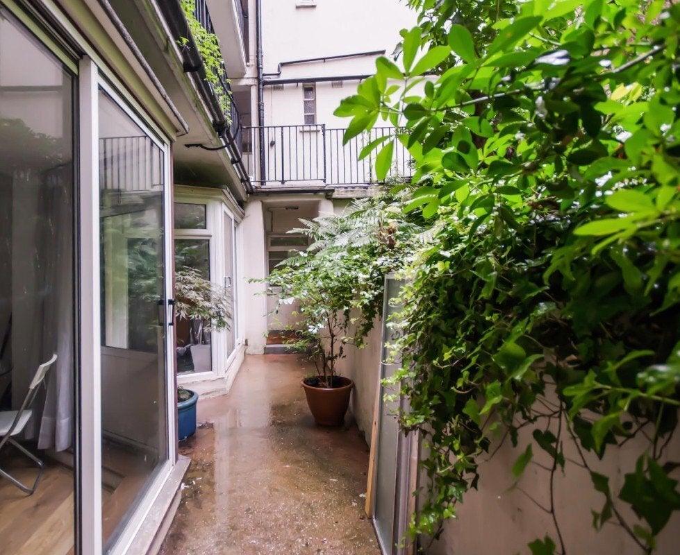 Flat Southampton Row in Greater London