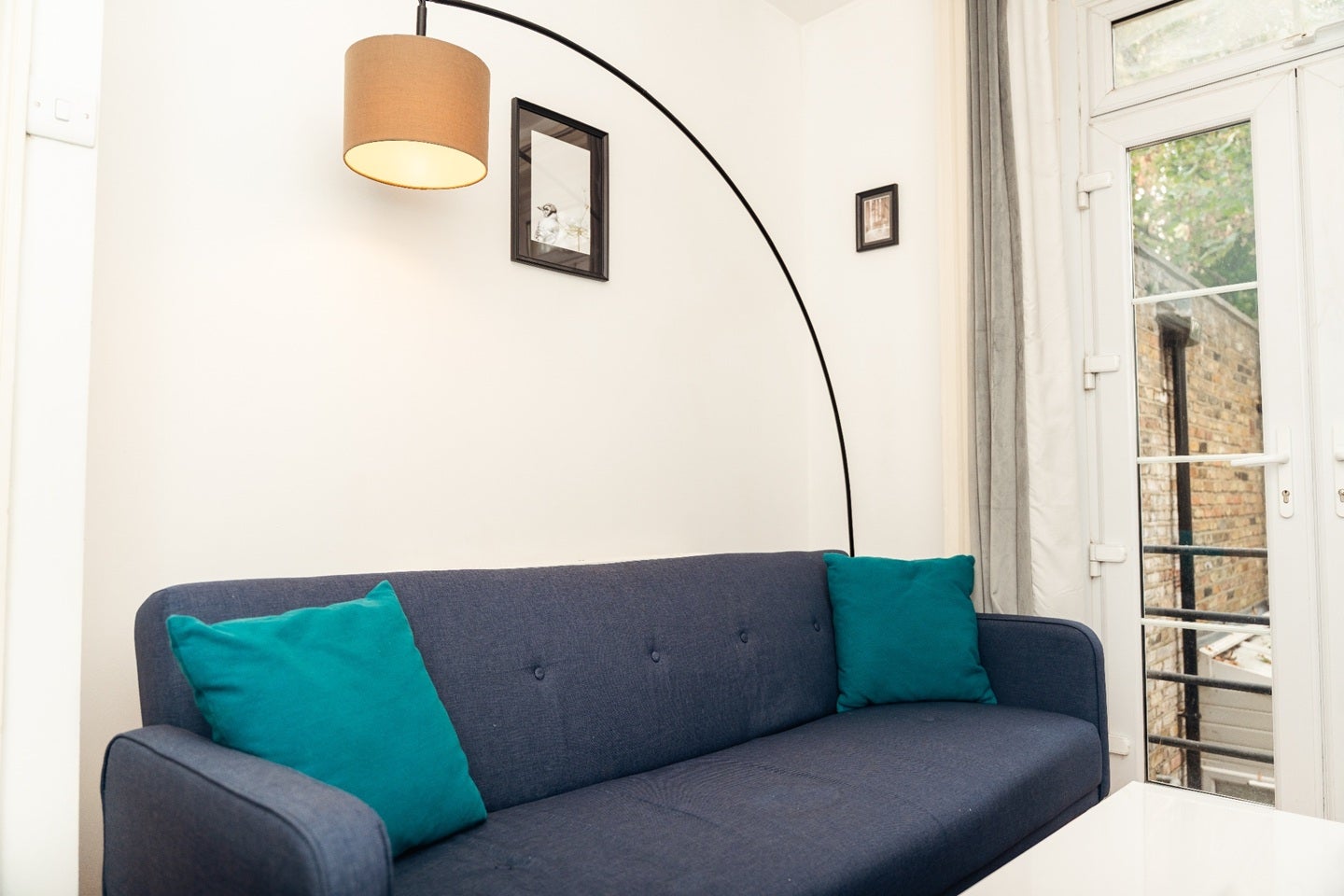 Flat Queen's Road in Greater London