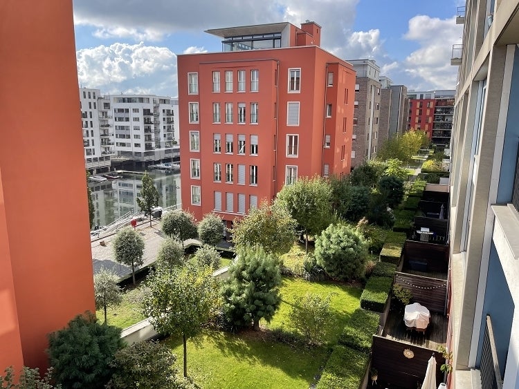 Zimmer Platz Der Einheit in Frankfurt am Main