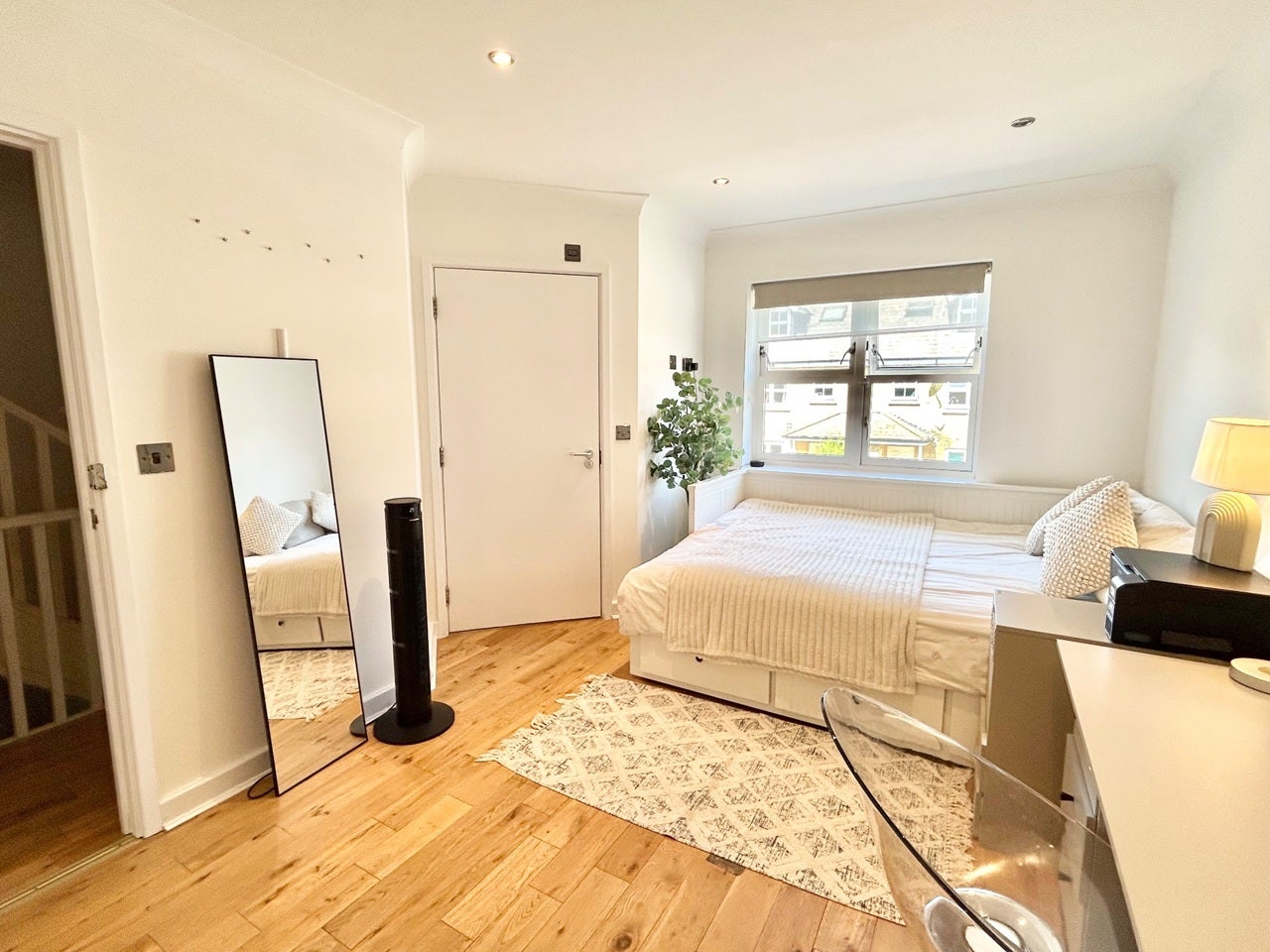 House Benjamin Mews in Greater London