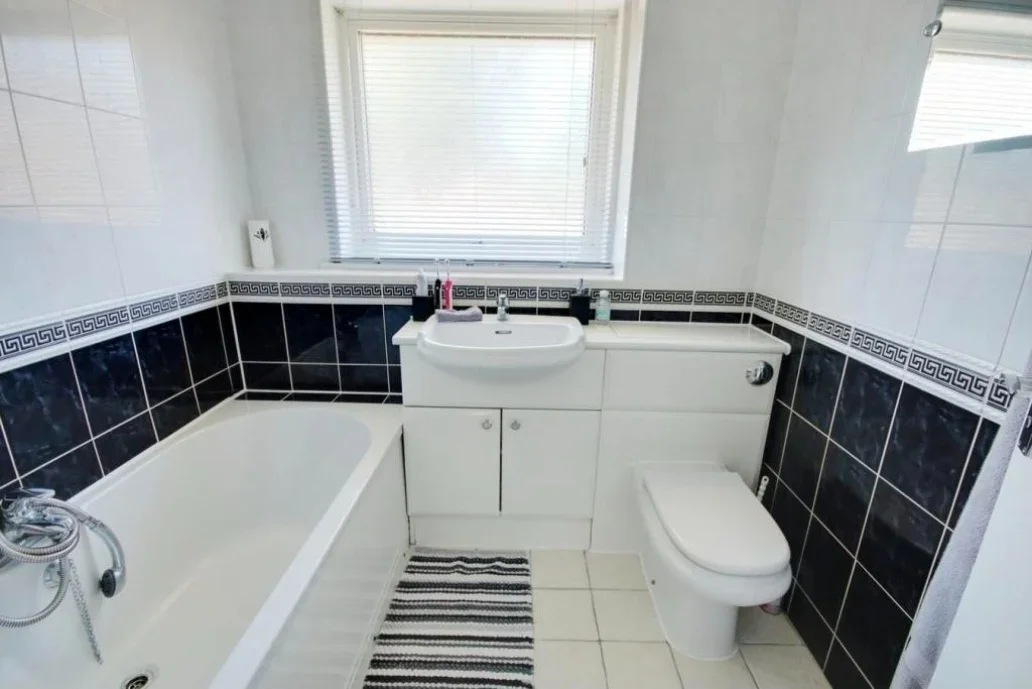 House Dent Close in South Ockendon