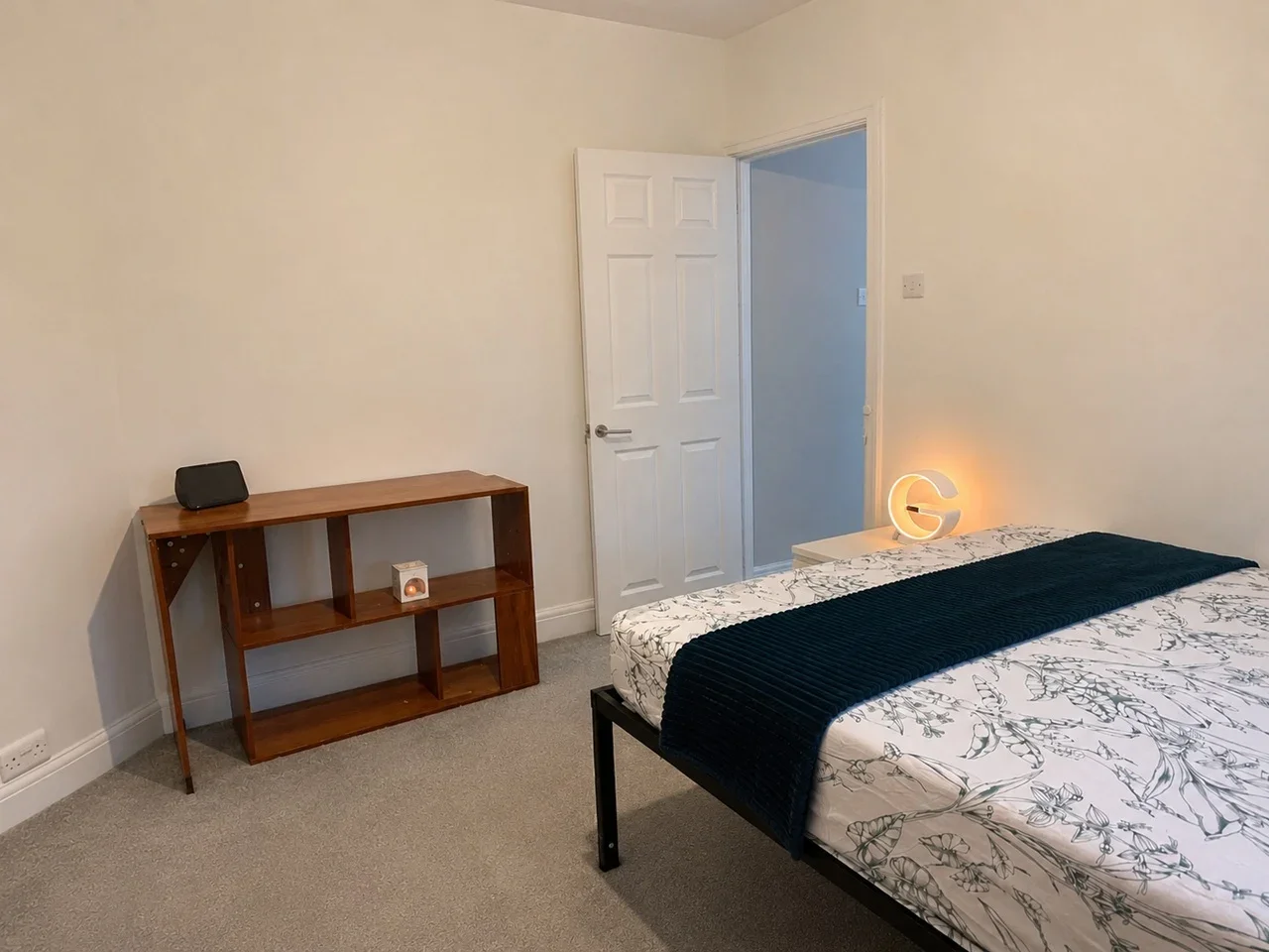 Room Field End Road in Greater London