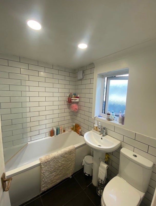 Room Broomgrove Road in Greater London
