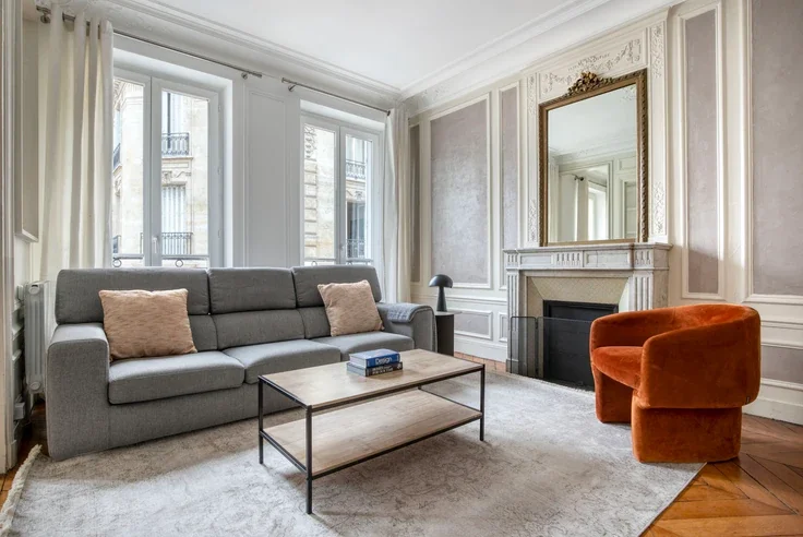 Flat Rue Laugier in Paris
