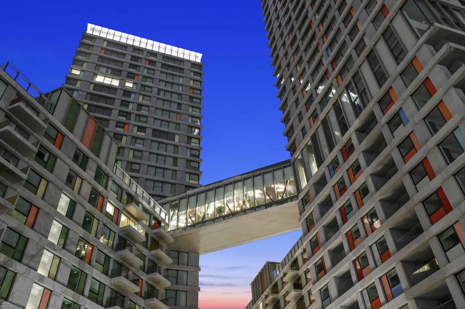 Flat Anthems Way in Greater London