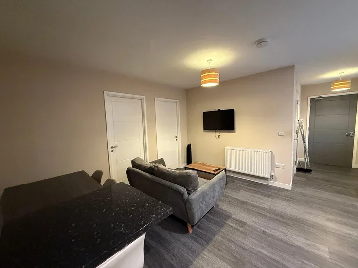 Flat Johnson Close in Borough of Runnymede