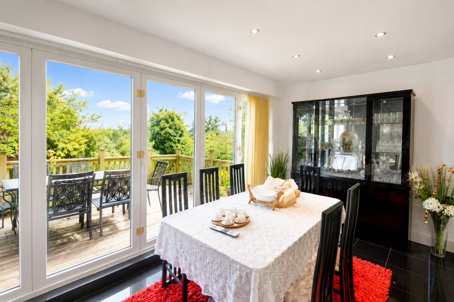 House Long Drive in Greater London