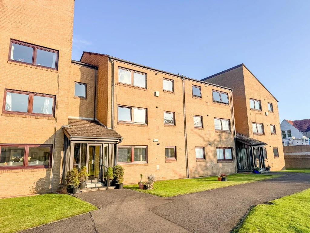 Flat Clark Place in City of Edinburgh