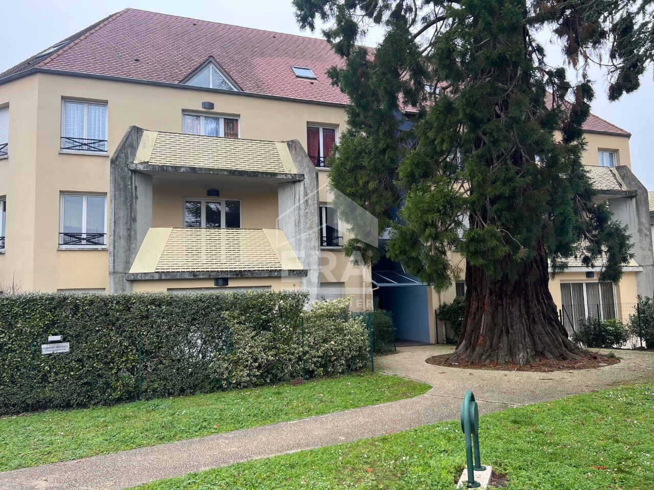 Flat Rue de la Fontaine Couverte in Dammarie-les-Lys