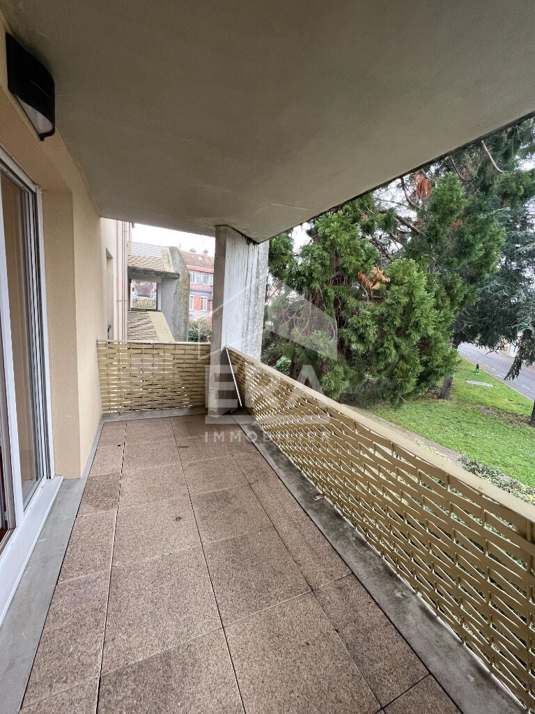 Flat Rue de la Fontaine Couverte in Dammarie-les-Lys