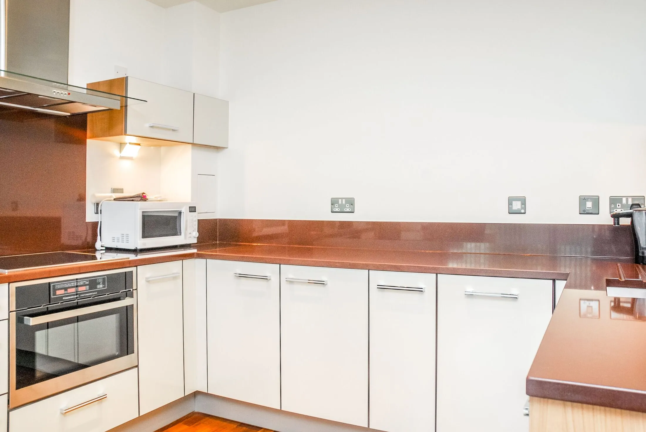 Flat Conewood Street in Greater London