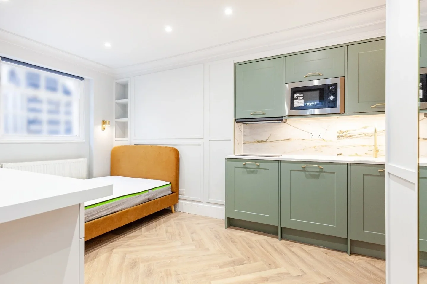 Flat Sale Place in City of Westminster