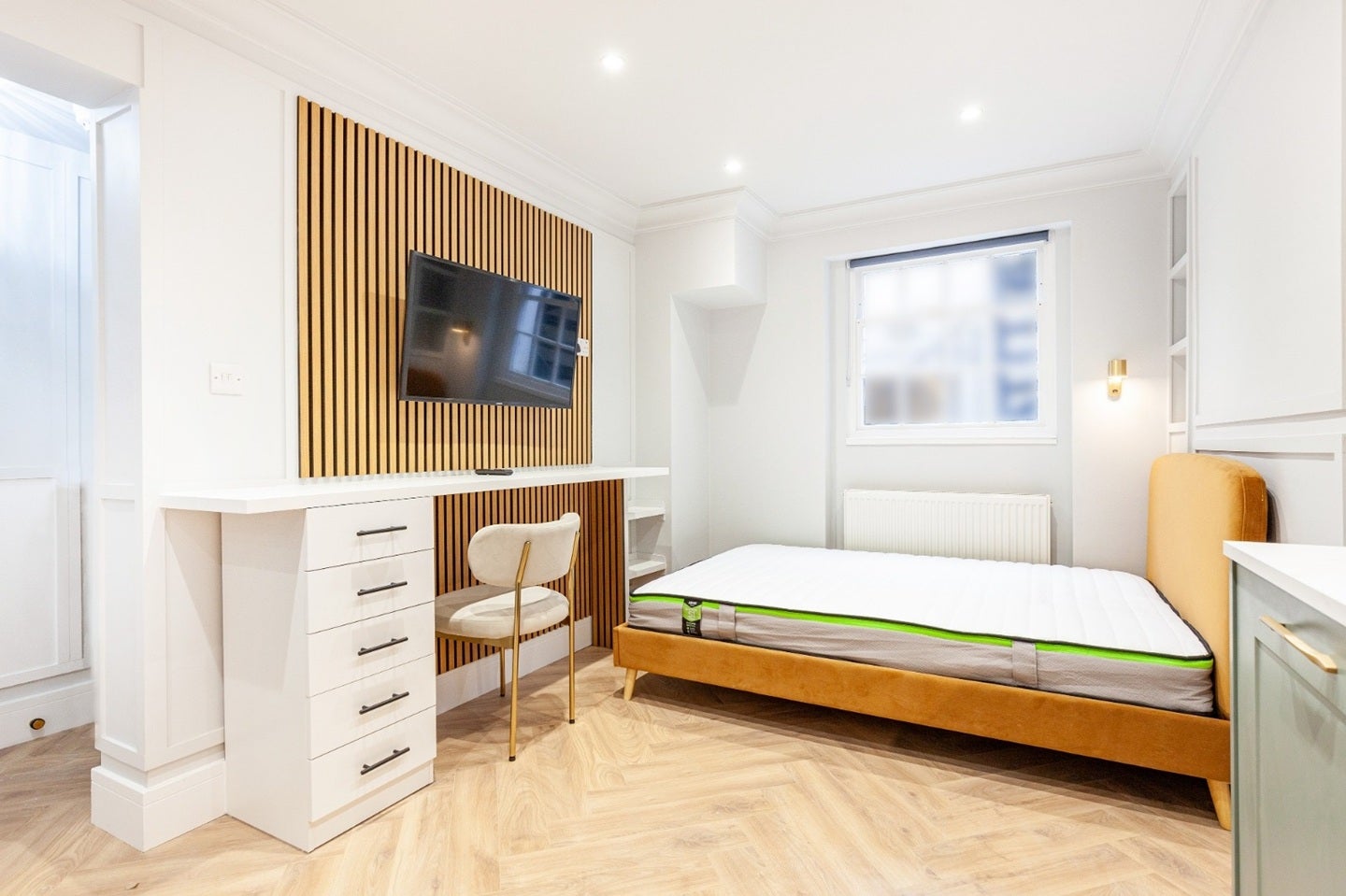 Flat Sale Place in City of Westminster