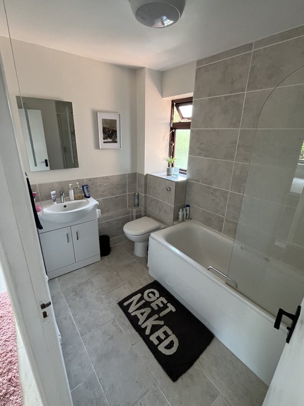 Room South Norwood Hill in Greater London