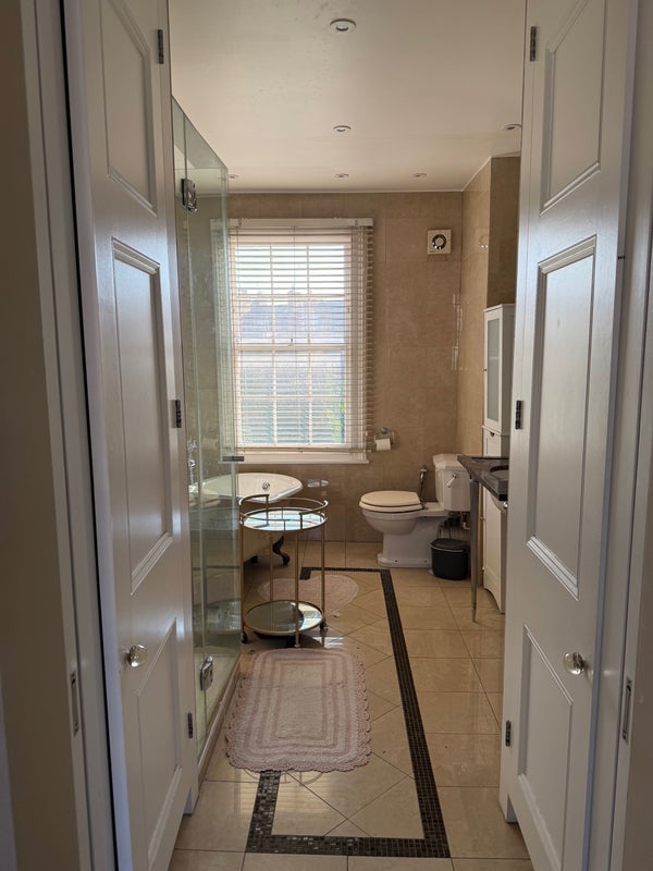 Room Rawlings Street in Greater London