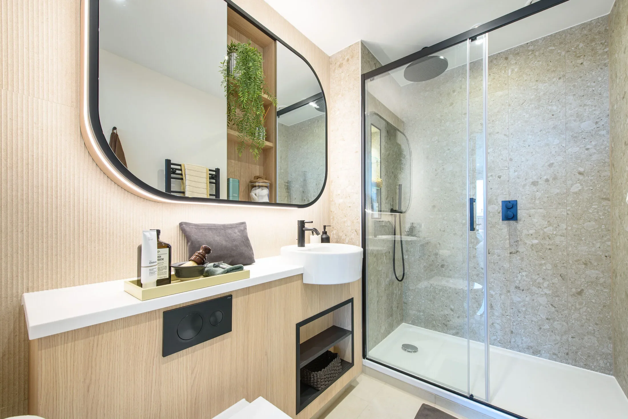 Flat The Hyde in Greater London