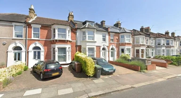 Room Minard Road in Greater London