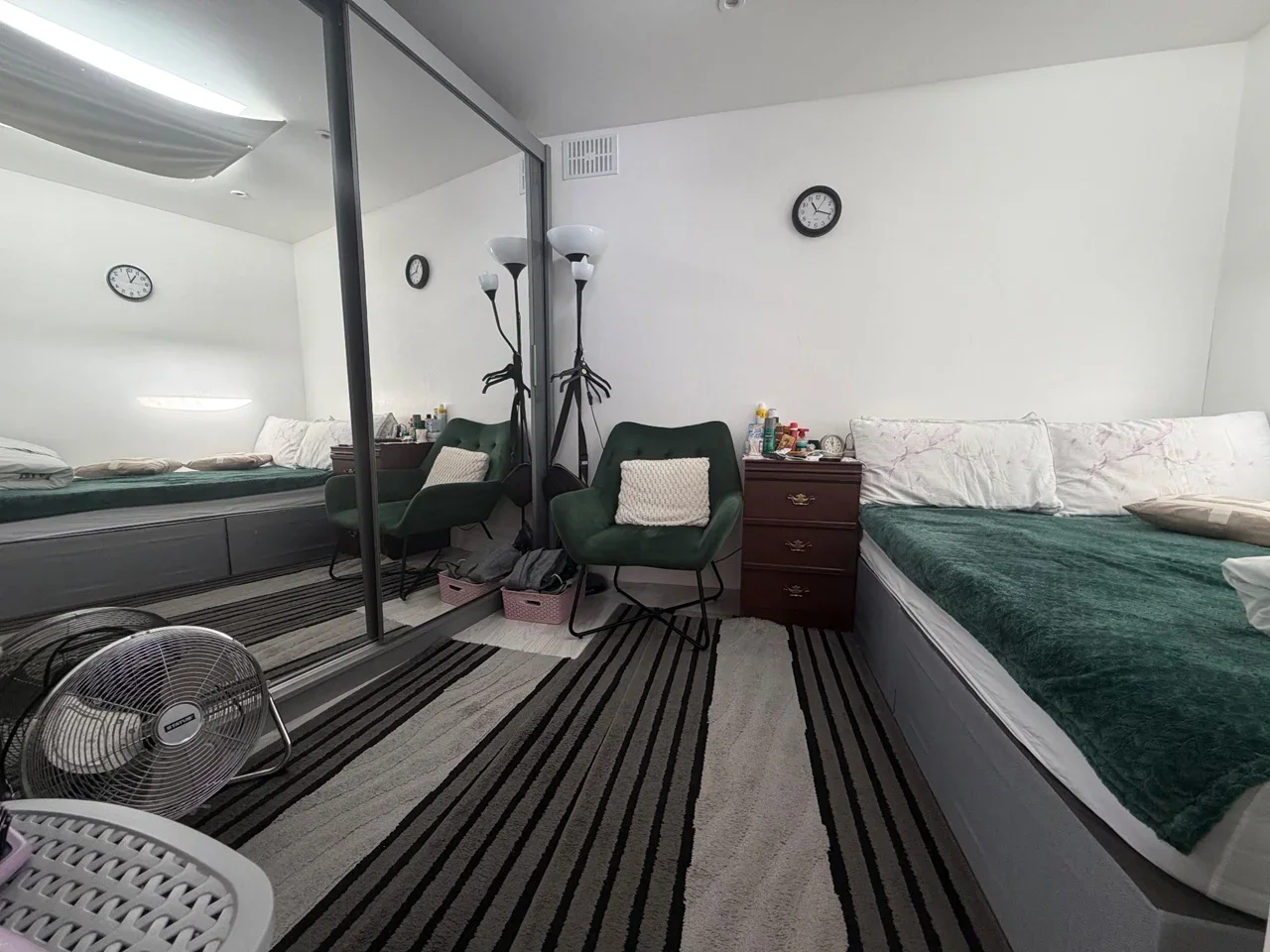 Flat Cannon Hill in Greater London