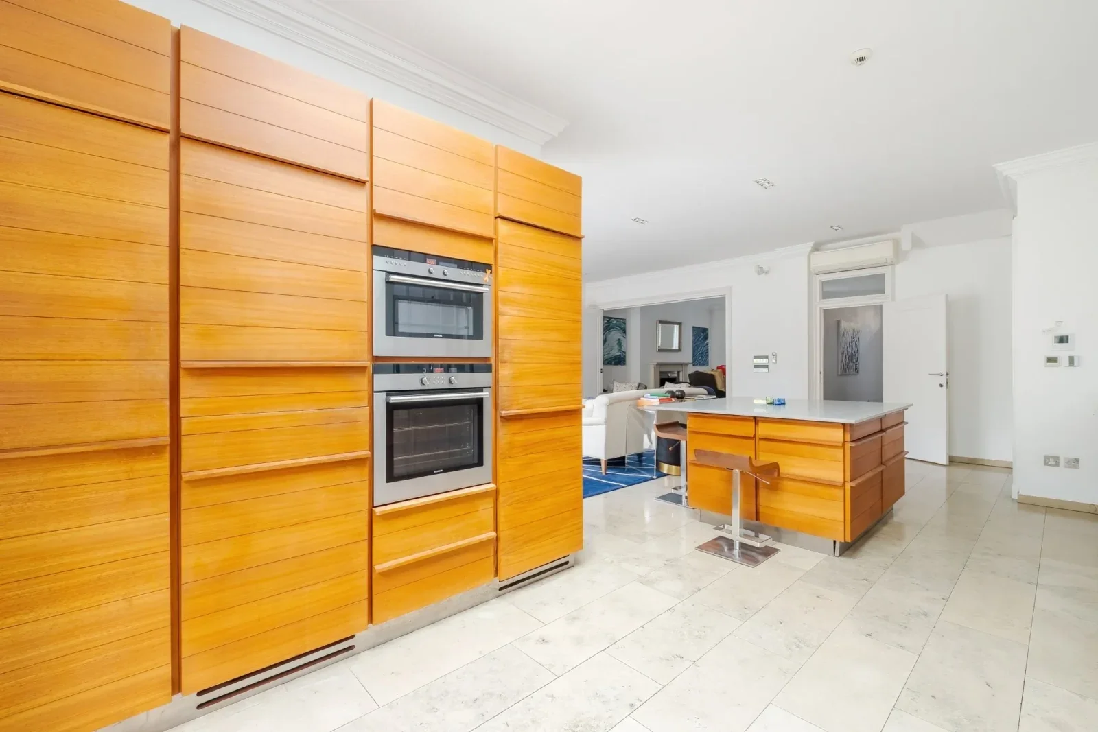 Flat Hamilton Terrace in City of Westminster