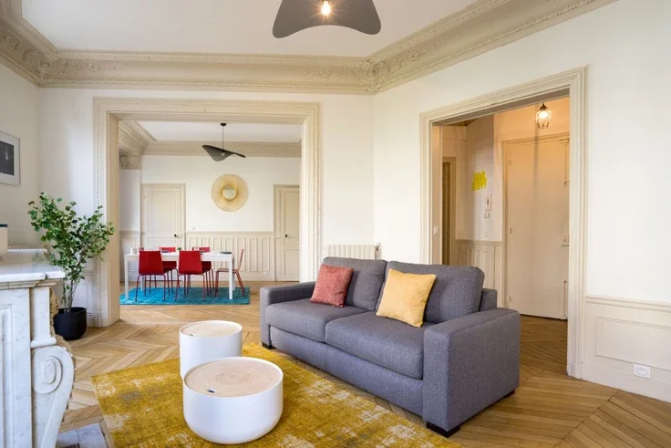 Flat Avenue Mozart in Paris