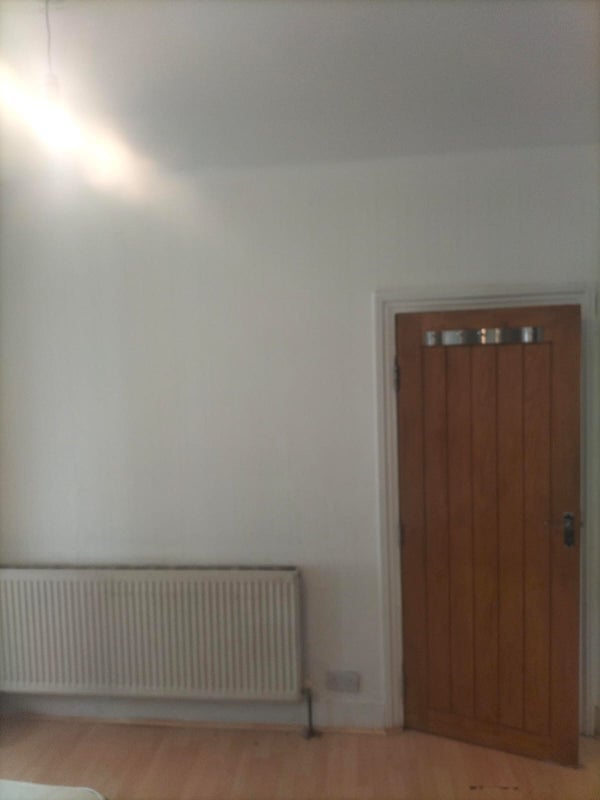 Room Chingford Road in Greater London