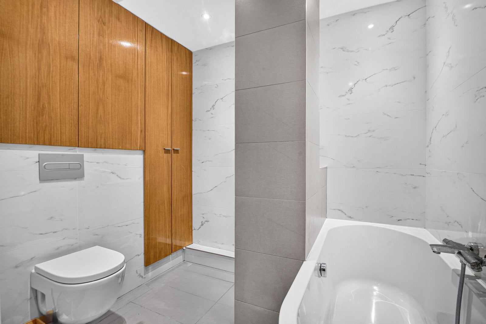 Flat Kensington Park Road in Greater London