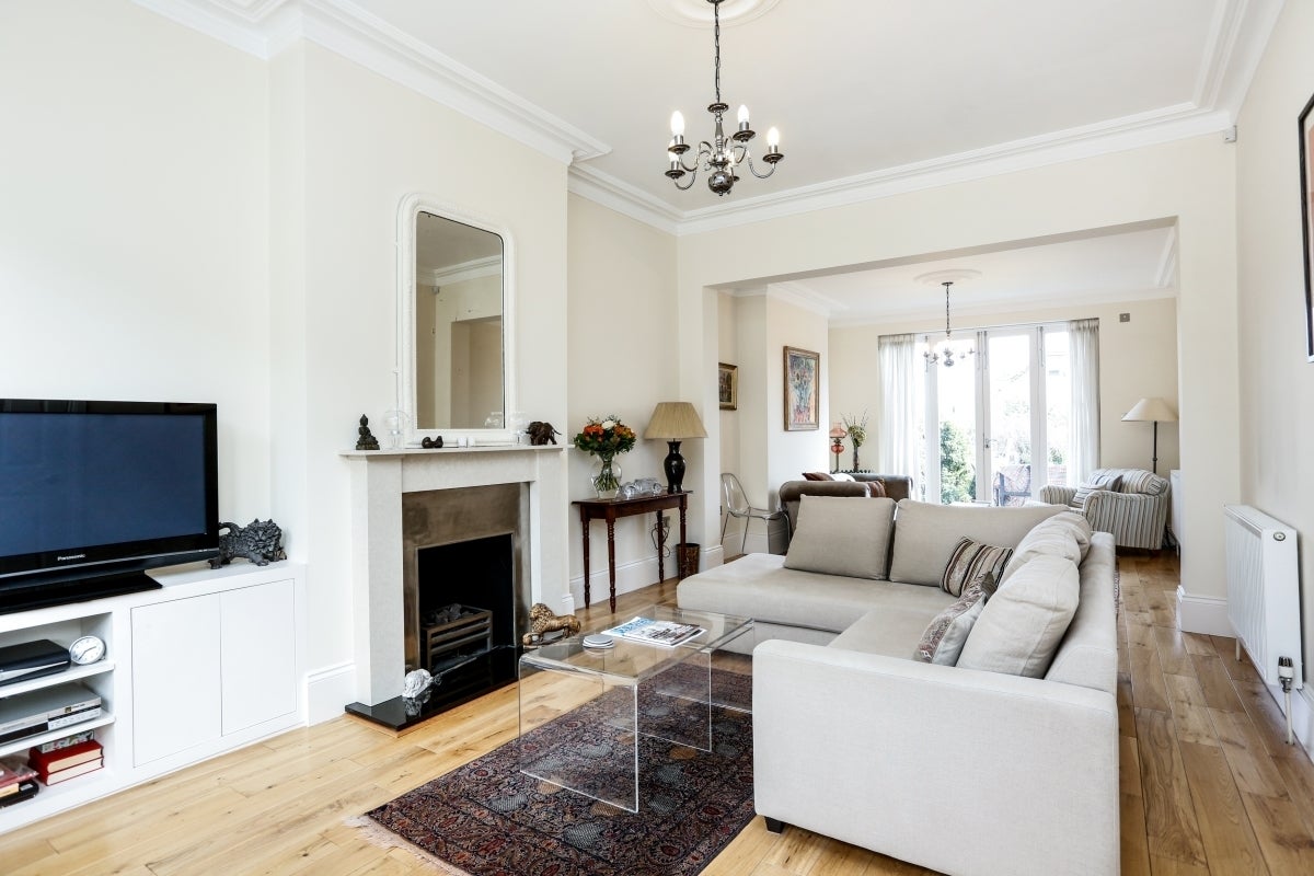 House Bernard Gardens in Greater London