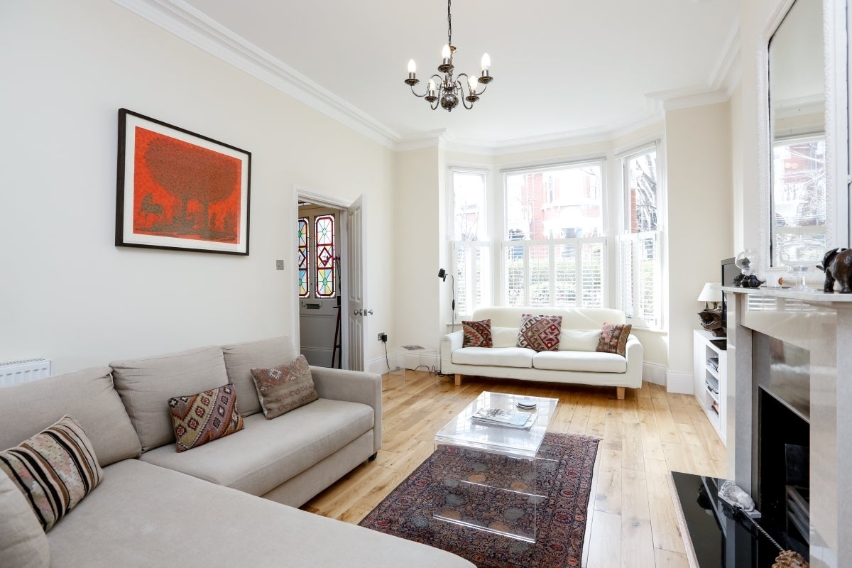 House Bernard Gardens in Greater London