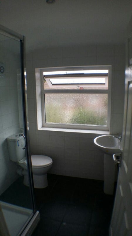Room Gibbins Road in Birmingham