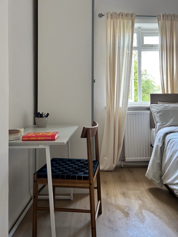 Room Elfrida Crescent in Greater London