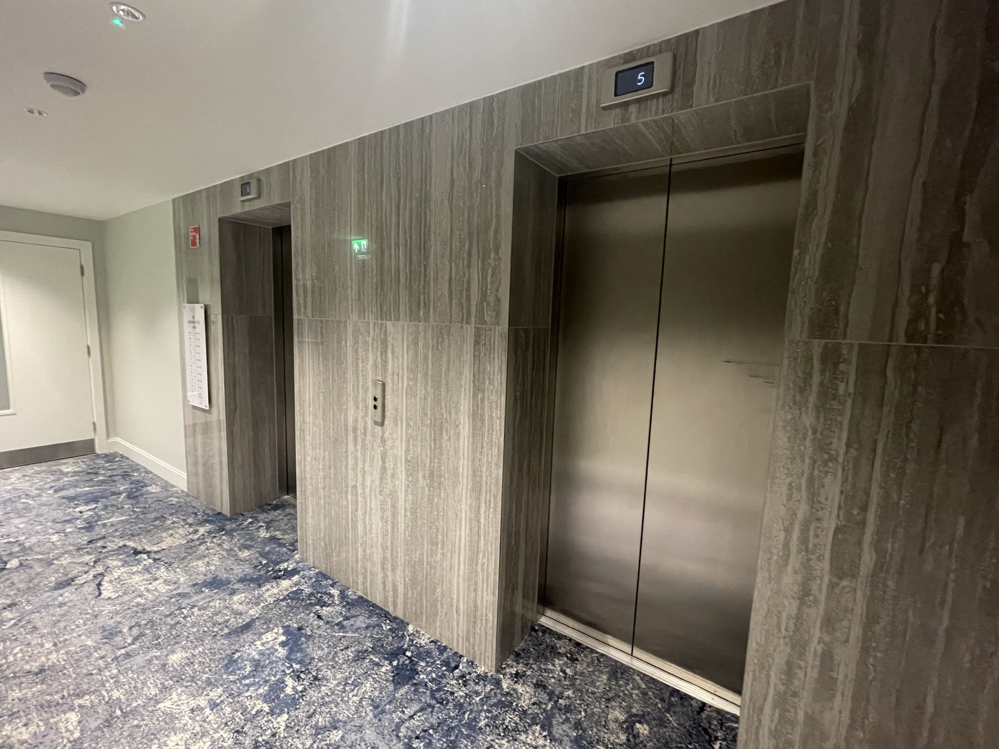 Flat Kennington Lane in Greater London