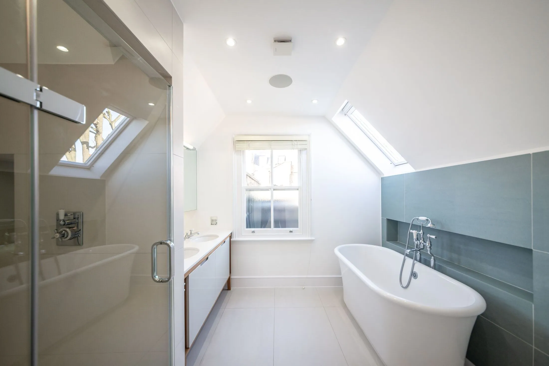 Flat Rudall Crescent in Greater London