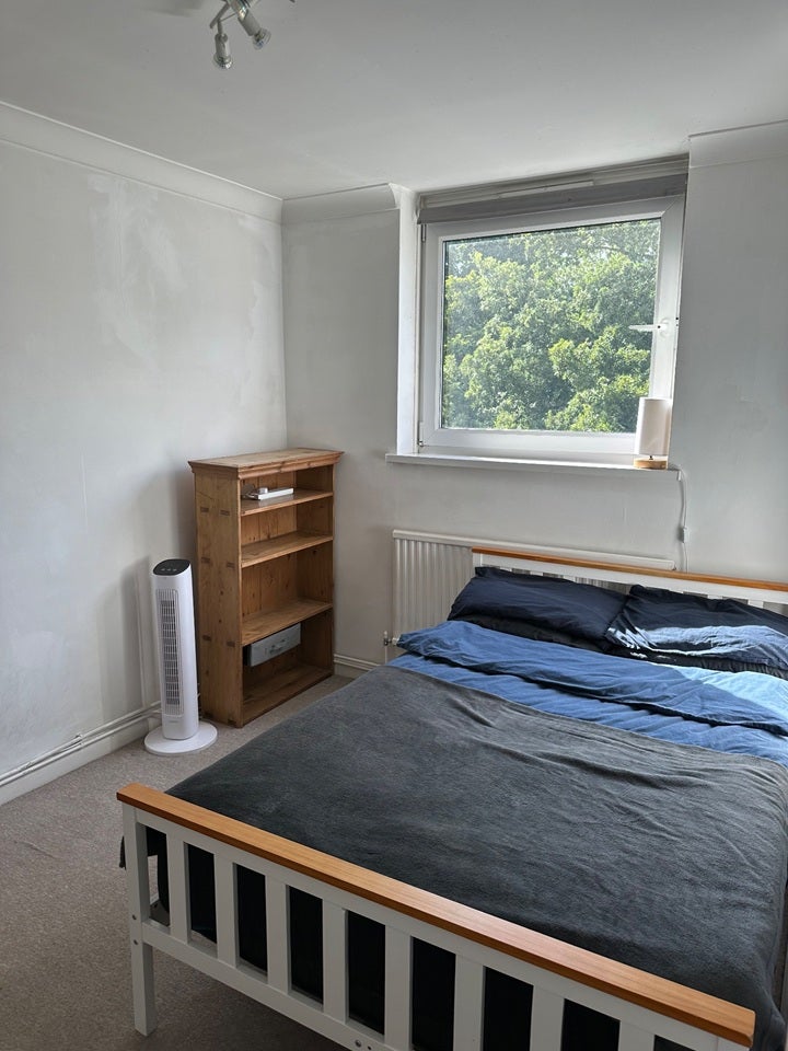 Room Lydney Close in Greater London