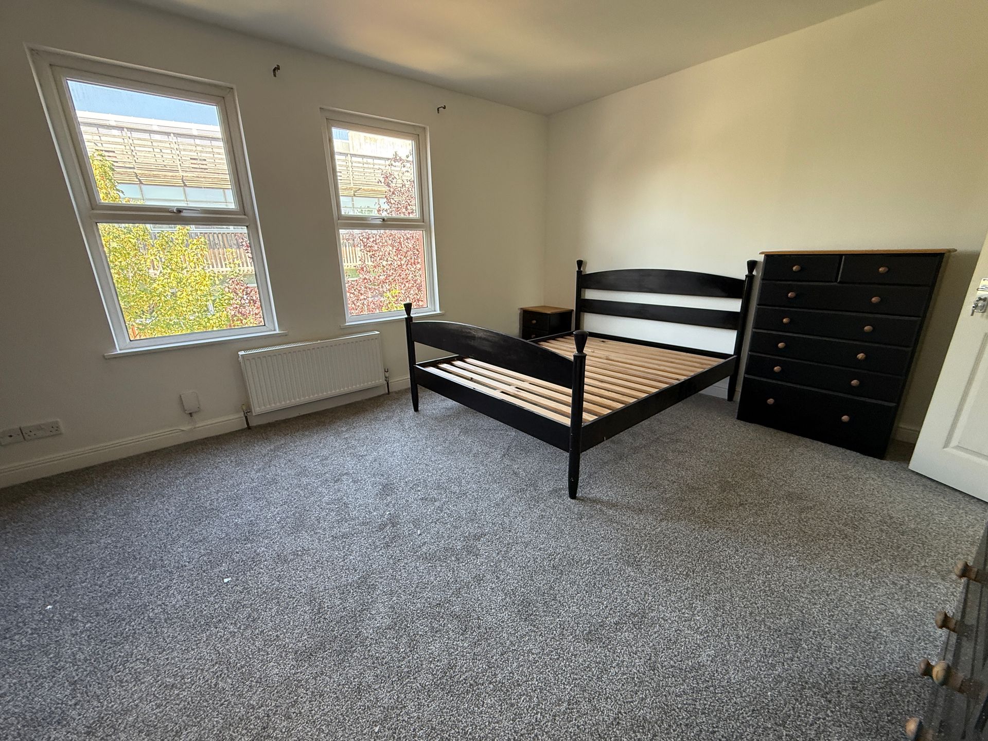 Room Cumberland Road in Bristol