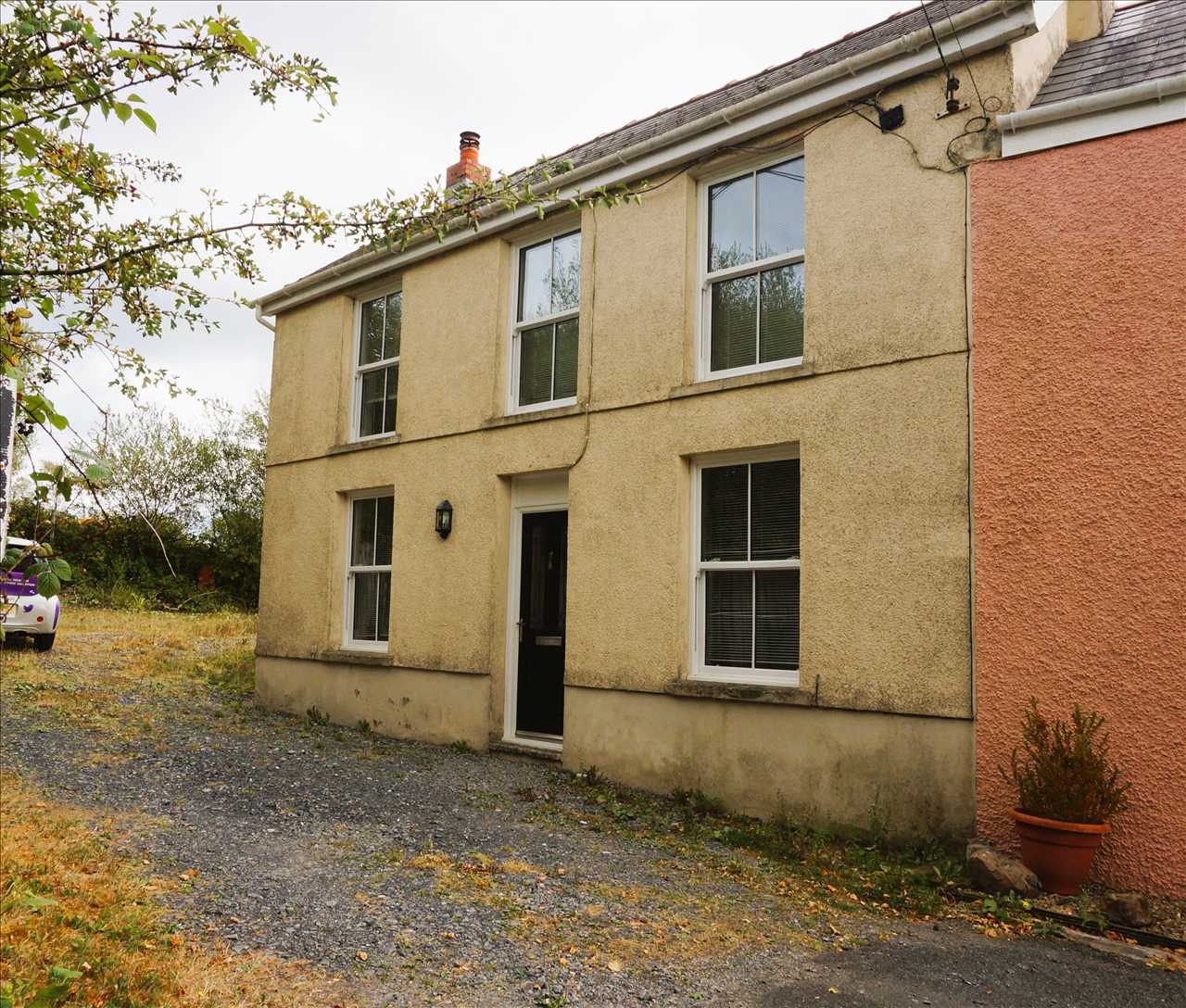 House Heol yr Ysgol in Cwm-y-glo
