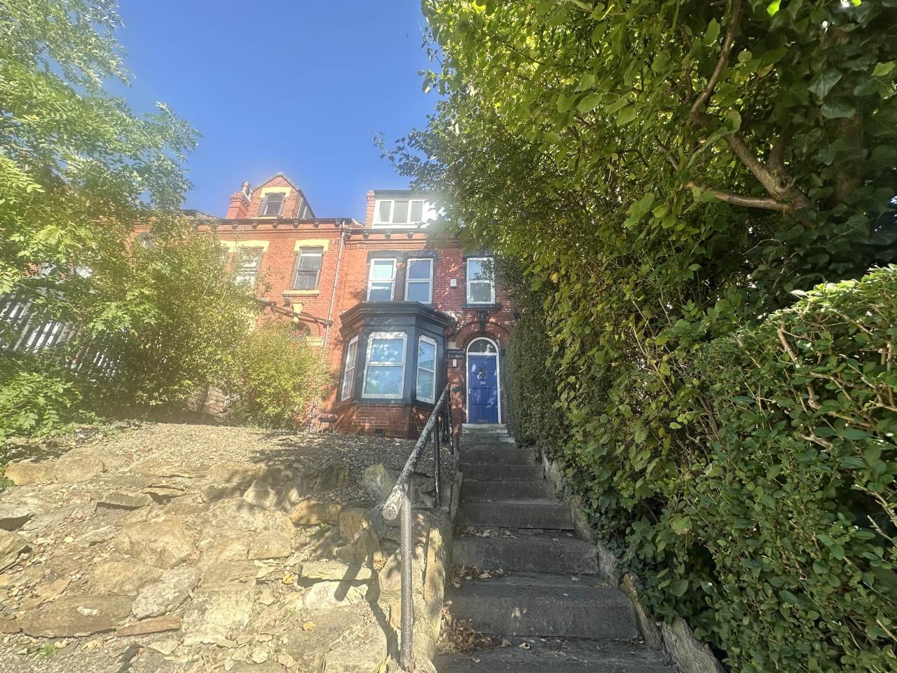 Room Back Burley Hill in Leeds