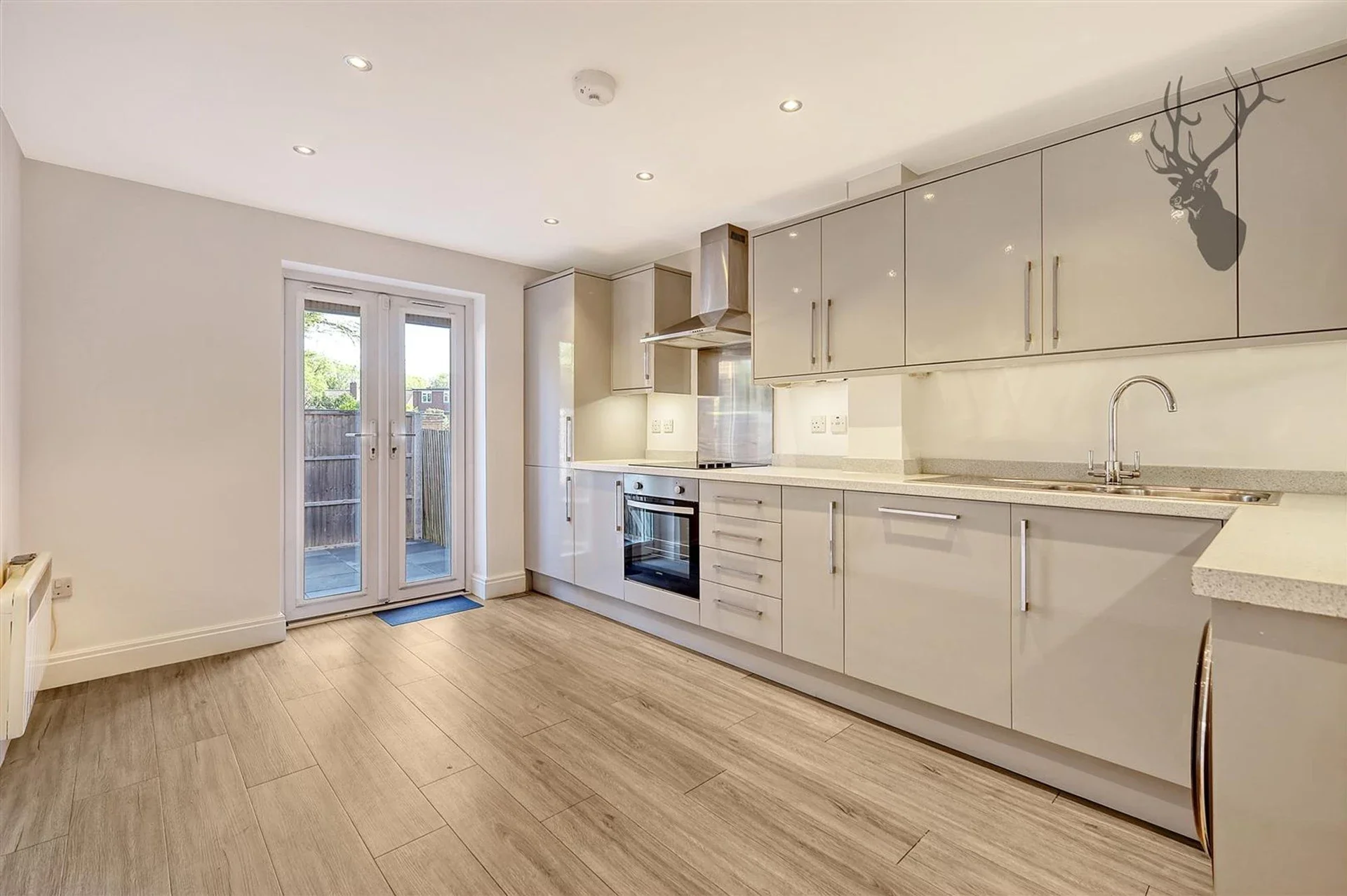 Flat Court Yard in Greater London