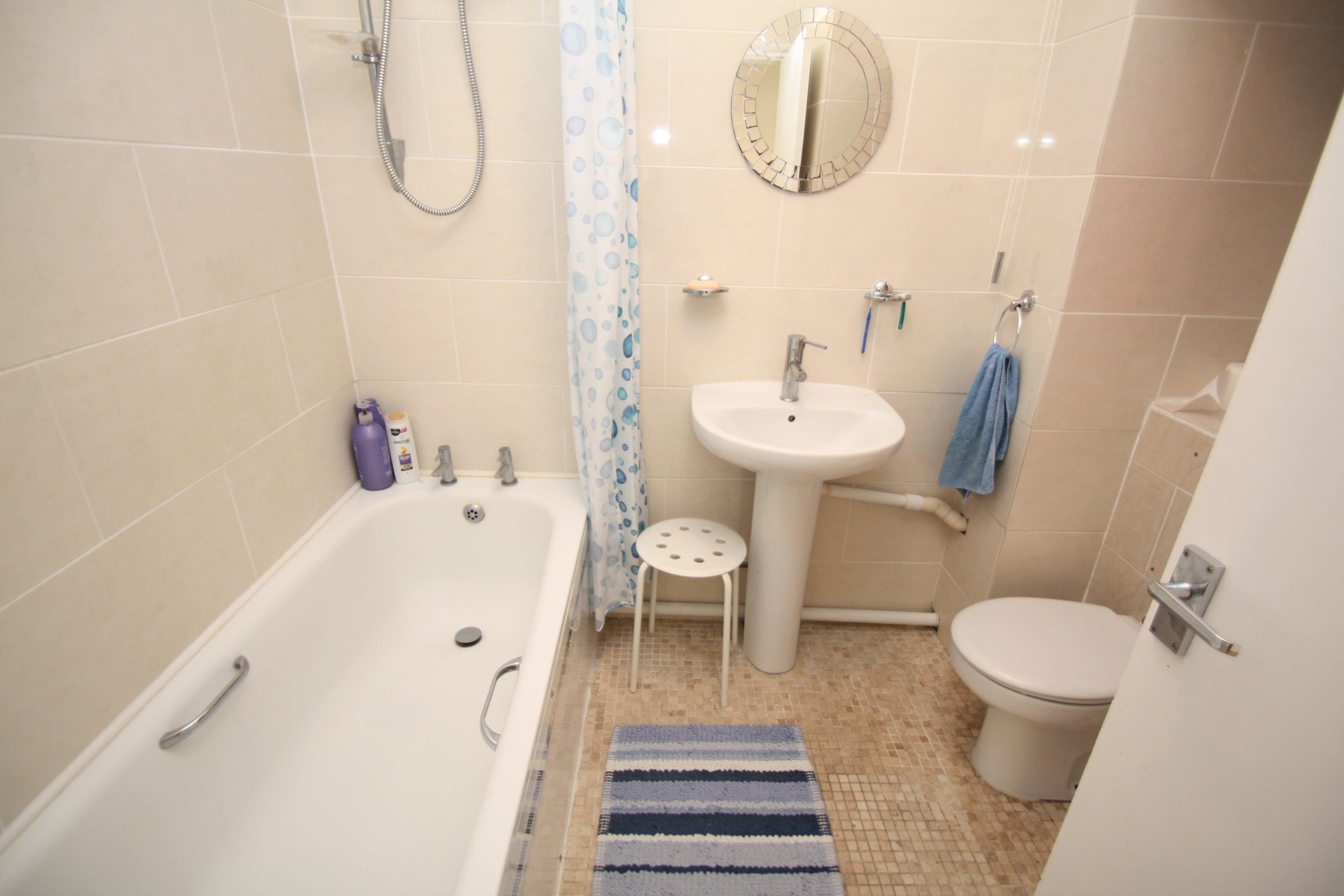 Flat Pera Road in Bath