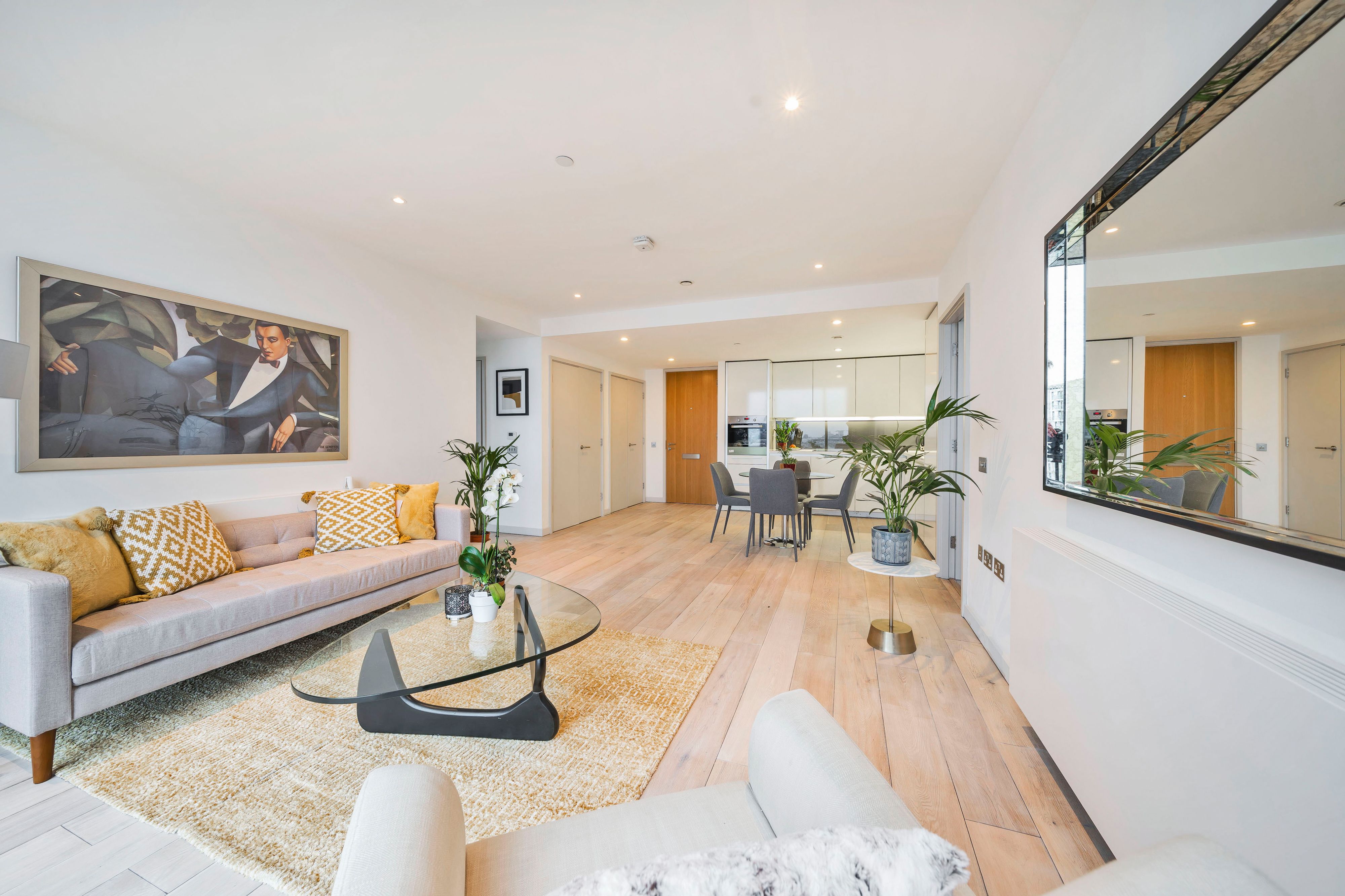 Flat Wollaston Close in Greater London