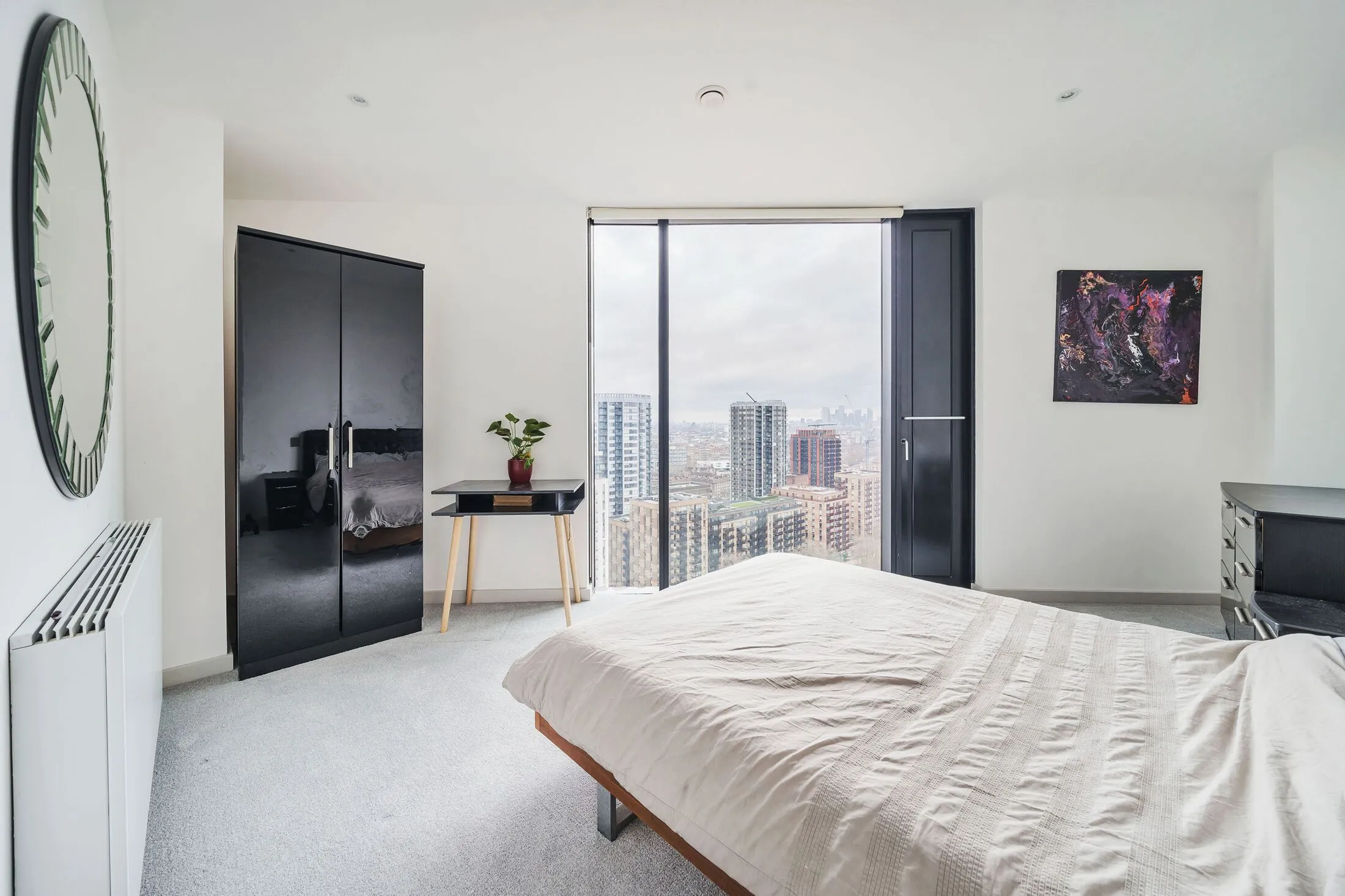 Flat Wollaston Close in Greater London