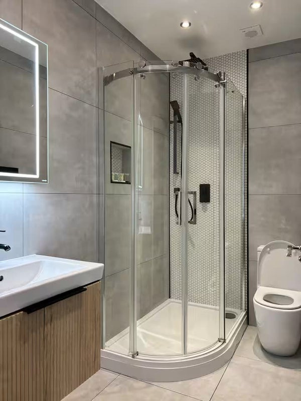 Room Trinity Crescent in Greater London