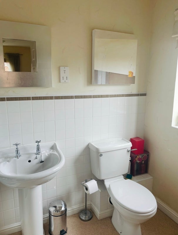 Room Barmoor Drive in Newcastle upon Tyne