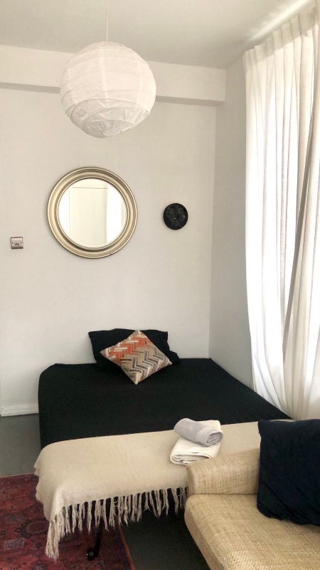 Room Bell Street in City of Westminster